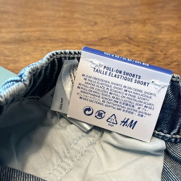 NWT H&M Light Wash Youth Jean Shorts - Picture 5 of 7